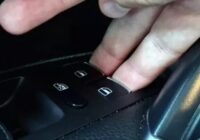 Vairākums nezina: kā atbloķēt logu pacēlāja slēpto funkciju, turot divas pogas vienlaicīgi Vairākums nezina: kā atbloķēt logu pacēlāja slēpto funkciju, turot divas pogas vienlaicīgi