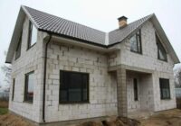 Edgars paklausīja kaimiņam un uzcēla māju pa jaunam, bet tagad nožēlo -10 lielākās mājokļa būvēšanas kļūdas Edgars paklausīja kaimiņam un uzcēla māju pa jaunam, bet tagad nožēlo -10 lielākās mājokļa būvēšanas kļūdas