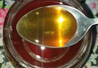 Medu vairs nepērku “kaķī maisā”: eksperta padoms, kā uzreiz atpazīt viltojumu, izmantojot tikai ūdeni