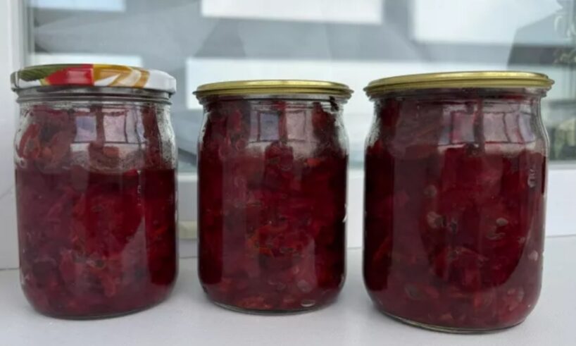 Kā sterilizēt burkas 20 sekundēs bez verdoša ūdens vai cepeškrāsns: dalos ar neparastu metodi