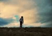 Sirdsdegsme un sabiedrības kopiena: Latvijā aizsākas Brīvprātīgā darba gads