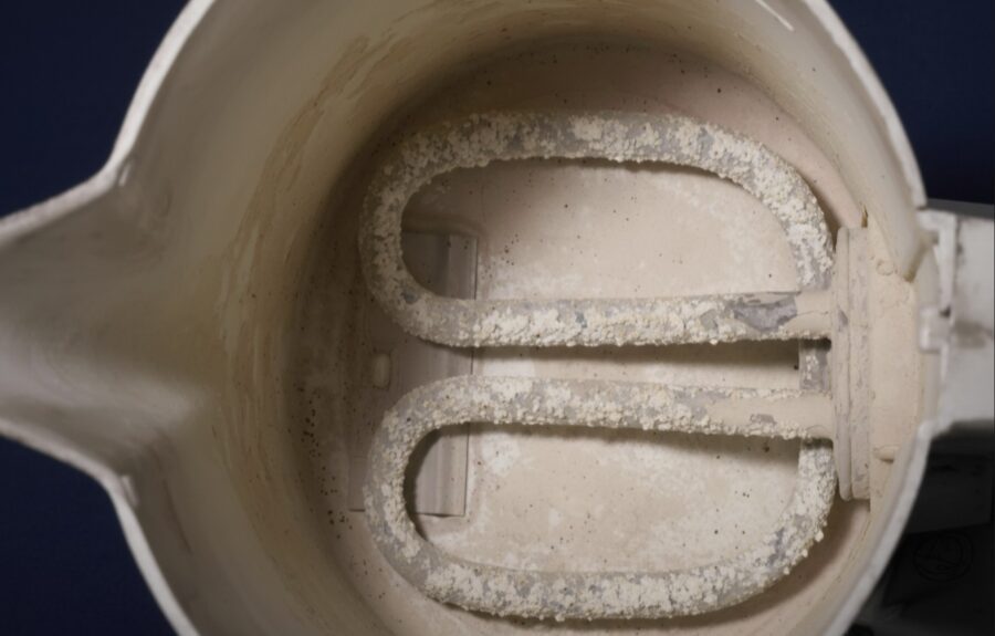 Skaidro speciālisti: kā patiesībā vislabāk notīrīt kaļķakmeni