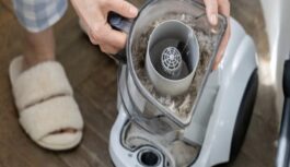 Tagad mans vecais putekļsūcējs velk kā jauns: izdarīju tikai vienu lietu Tagad mans vecais putekļsūcējs velk kā jauns: izdarīju tikai vienu lietu