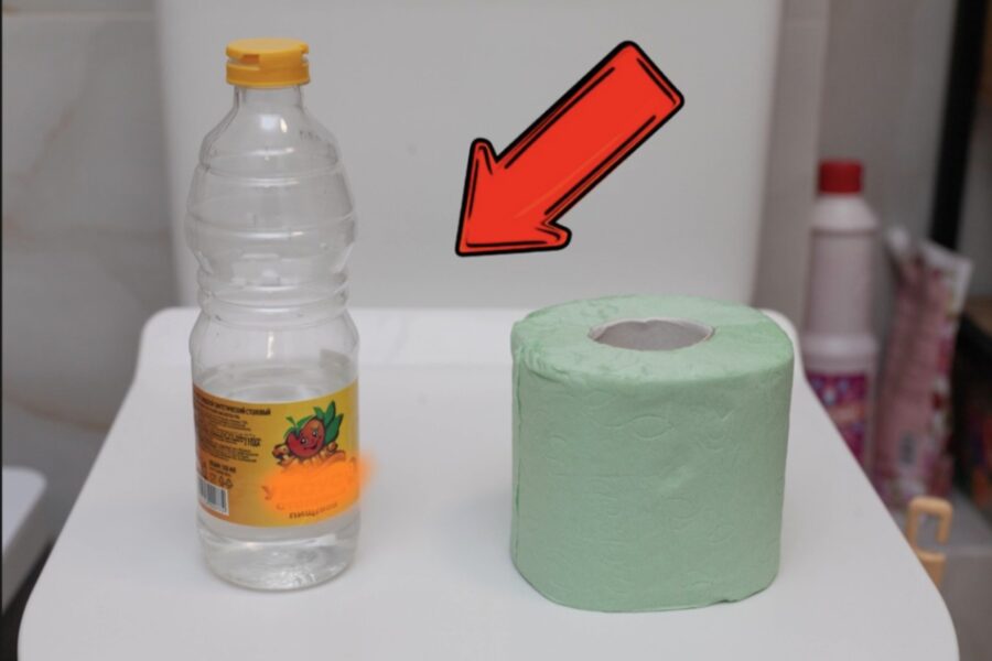 Kāpēc tualetes papīru vajadzētu apliet ar etiķi: neierasts, bet efektīvs padoms