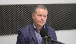 Pēctecība Liepājas kultūras dzīvē: LSO vadītāja amatā pārvēlēts Uldis Lipskis