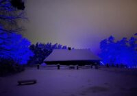 Brīvdabas muzejā top unikāla Ziemassvētku gaismas taka Brīvdabas muzejā top unikāla Ziemassvētku gaismas taka