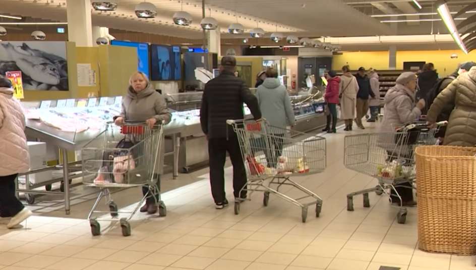 Rēzeknes veikala kasiere ”man pačukstēja” kāpēc nevajadzētu iepirkties pašapkalpošanās kasēs