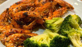 Kā pareizi cept garneles, lai tās nekļūtu “gumijotas” + nedaudz vēstures