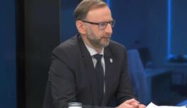 Rinkēvičs atdod Saeimai nodevas likumu; Zemnieku atbrīvojums rada 3,9 miljonu eiro iztrūkumu ceļu remontiem