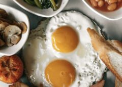 Ceptas olas vienmēr izdosies daudz garšīgākas, ja eļļas un sviesta vietā izmantosiet vienu pavisam vienkāršu sastāvdaļu