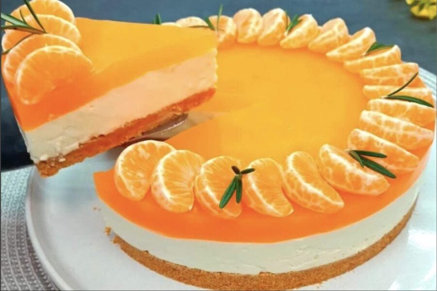 Vairs nevaru iedomāties nevienu svētku galdu bez šī brīnišķīgā un gaisīgā deserta: nekas nav jācep, un sastāvdaļas ir pavisam vienkāršas