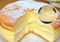 Viegli pagatavojama jogurta suflē kūka: maigs svētku deserts pie tējas, kas burtiski kūst mutē Viegli pagatavojama jogurta suflē kūka: maigs svētku deserts pie tējas, kas burtiski kūst mutē