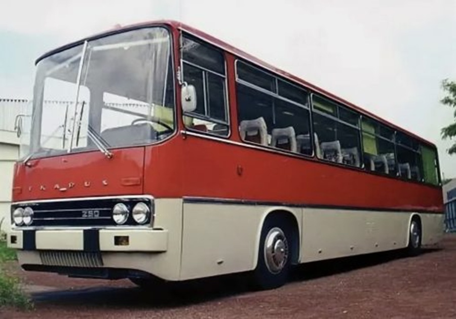 Ātrāki par vieglajiem auto: 5 jaudīgākie PSRS autobusi, kas spēja pārsteigt (FOTO)