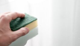 Kāpēc virtuvē vienmēr jābūt lupatiņai nevis sūklim