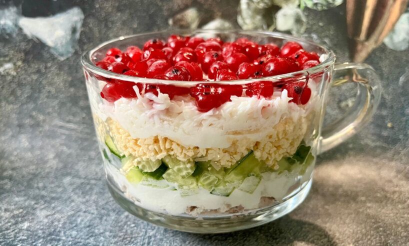 Ātri pagatavojamie salāti ”Karaliste” — sātīgas vakariņas ar zemu ogļhidrātu saturu