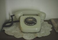 Mana Daugavpils kaimiņiene nolēma atjaunot fiksētā tālruņa pieslēgumu – prasīju kāds iemesls tam un viņa atbildēja Mana Daugavpils kaimiņiene nolēma atjaunot fiksētā tālruņa pieslēgumu – prasīju kāds iemesls tam un viņa atbildēja