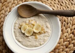 Es padaru auzu putru daudz krēmīgāku un garšām bagātīgāku, tai pievienojot vienu vienkāršu sastāvdaļu — ne ūdeni