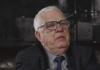 „Es neizvēlos vārdus”: Raimonds Pauls svētku uzrunā nesaudzē ne sevi, ne apkārtējos – VIDEO