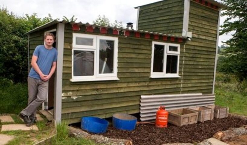 Visi viņu izsmēja par mazo mājiņu: kad viesi ienāk iekšā, viņi aizmirst par izmēru – fotogrāfijas pierāda, ka rezultāts ir satriecošs