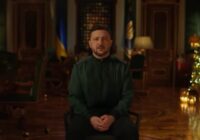 Ukrainas gadu mija: Miera alkas, dronu lietus un nesalaužama griba cīnīties