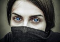 5 pazīmes, kas liecina par cilvēku, kura dvēsele ir tumšāka par nakti