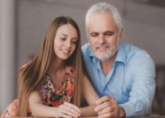 Pāris (viņai 30, viņam 55) īrēja manu dzīvokli; atslēgas atņēmu otrajā nedēļā – stāstu kāpēc