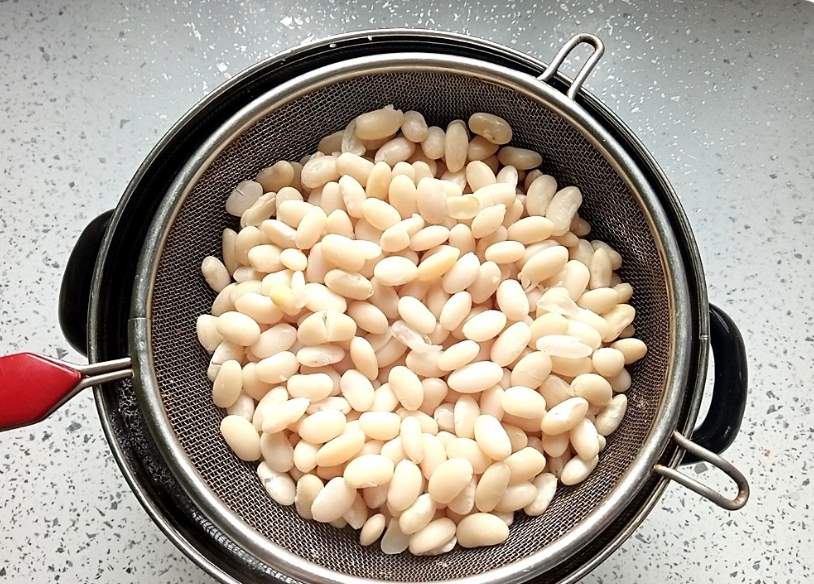 Vecmāmiņa Olga man iemācīja, kā gatavot pupiņas, lai tās nepārvārītos un nebūtu smagas