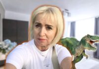 Atnācu ar dāvanu, vedekla (28 gadi) pārbaudīja cenu internetā tieši manu acu priekšā