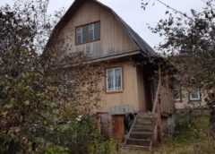 Nopirku māju attālā ciematā Sēlijā, biju laimīgs pirmos trīs gadus, tad apsēdos un veicu aprēķinus