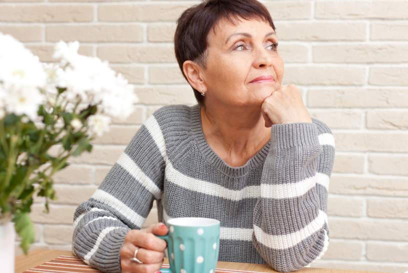 Rīdziniece Baiba sūrojas “Maksāju par dēla dzīvokli, bet mani pāri slieksnim nelaiž”