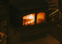 VUGD norāda uz biežākajām kļūdām, ko pieļaujam, kurinot mājokļus: ”Katra neuzmanība var maksāt ļoti dārgi”