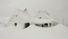 Pēc aptuveni nedēļas gaisa temperatūra atgriezīsies virs nulles, savukārt vēl pēc nedēļas mūs var sasniegt ļoti spēcīgs aukstums, līdz pat –30 grādiem — auksto gaisa masu pusloka ietekmē Pēc aptuveni nedēļas gaisa temperatūra atgriezīsies virs nulles, savukārt vēl pēc nedēļas mūs var sasniegt ļoti spēcīgs aukstums, līdz pat –30 grādiem — auksto gaisa masu pusloka ietekmē