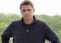 Piedāvāju pielūdzējam vienreiz pārnakšņot, bet nākamajā dienā viņš ieradās ar visām mantām: “Dzīvošu pie tevis, nebūs jātērējas īrei”