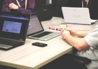 Uzņēmējdarbības uzrāviens Latvijā: Jaundibināto uzņēmumu un investīciju rekordi