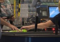 Finanšu ministrija nosauc laiku, kad beidzot Latvijā sāks normalizēties pārtikas cenas