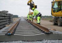 “Rail Baltica” strupceļš: Eiropas revidenti brīdina par nerealizējamu termiņu un nekontrolētu izmaksu kāpumu