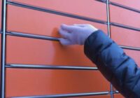 “Mans pacietības mērs ir pilns!”: kliente Jana atklāj, kāpēc tieši pēc šī janvāra vairs neizmantos pakomātus