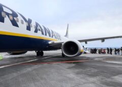 Sliktas ziņas Ryanair klientiem un pie vainas ir lielais pieprasījums – nu ir zīnāmas arī sīkākas detaļas