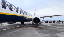 Sliktas ziņas Ryanair klientiem un pie vainas ir lielais pieprasījums – nu ir zīnāmas arī sīkākas detaļas