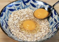 Glāze auzu pārslu un dažas olas: gatavoju šīs gardās brokastis tikai 5 minūtēs un mājnieki vienmēr prasa vēl