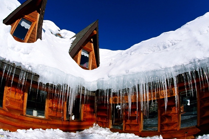 Ģeniāls triks par centiem: kāpēc laukos cilvēki zem jumta joprojām liek pudeles ar sālsūdeni