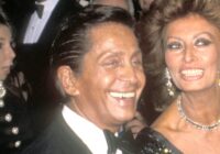 Mūžībā devies itāļu modes dižgars Valentīno Garavani