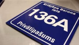 Dārga nezināšana: kļūda pie mājas fasādes, par kuru Latvijā var nākties maksāt sodu