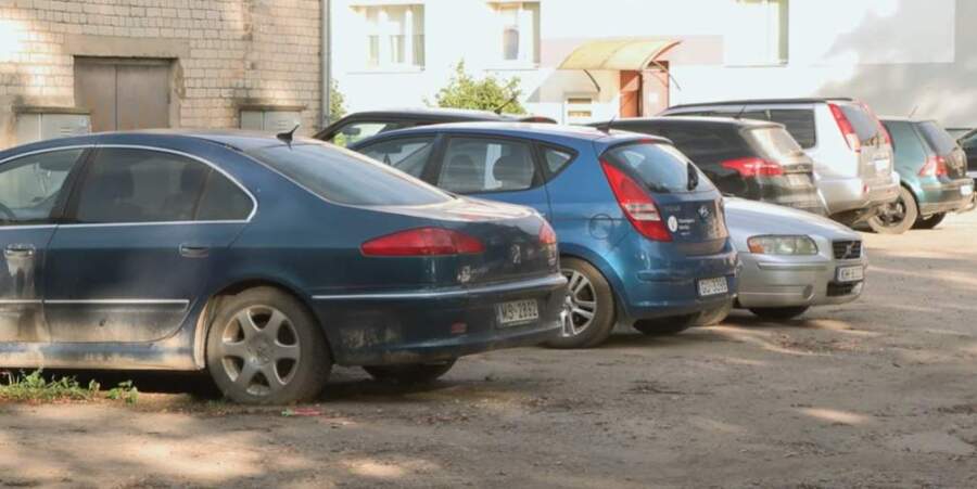 “Gribēju braukt uz Rīgu, bet iekāpjot savā BMW sapratu, ka tas nedarbojas” – tas lika man pārdomāt savu parkošanās vietu