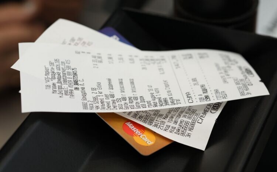 “Mēs redzējām, kas notiek pēc tam”: bijusī Jēkabpils veikala kasiere stāsta, kāpēc čeka atstāšana pie kases ir slikta ideja