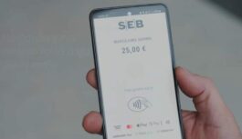 Daži “Swedbank” un “SEB” bankas klienti ir ļoti dusmīgi: “Kad gribējām izņemt naudu, to mums vienkārši neļāva”