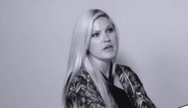 Dj Ellas atgriešanās Latvijā slēpj skaudru patiesību, kuru viņa beidzot gatava atklāt arī sabiedrībai Dj Ellas atgriešanās Latvijā slēpj skaudru patiesību, kuru viņa beidzot gatava atklāt arī sabiedrībai