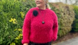 11 lietas, ko nevajadzētu valkāt pēc 60 gadiem — tās liek izskatīties vecākai