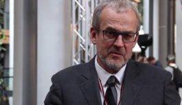 Roberts Zīle skarbi kritizē valdību: “Mēs vienkārši kavējam laiku”