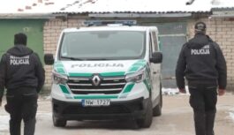 Pavasara tīrīšana var beigties ar bargu naudas sodu: vairākās Latvijas pašvaldībās likumsargi pastiprināti uzraudzīs īpašumus Pavasara tīrīšana var beigties ar bargu naudas sodu: vairākās Latvijas pašvaldībās likumsargi pastiprināti uzraudzīs īpašumus